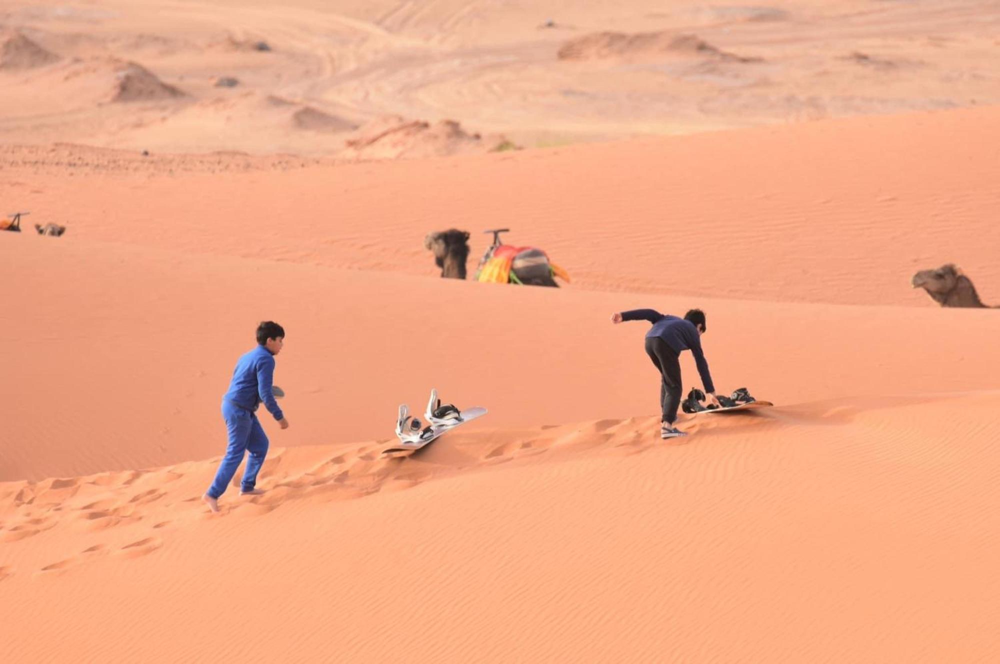 Merzouga Moonlight Desert Camp Ngoại thất bức ảnh