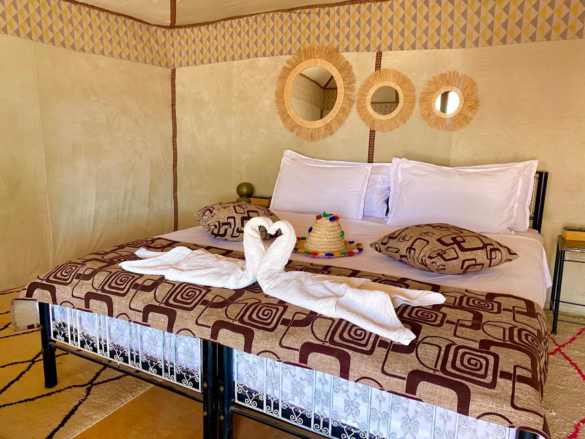 Merzouga Moonlight Desert Camp Ngoại thất bức ảnh