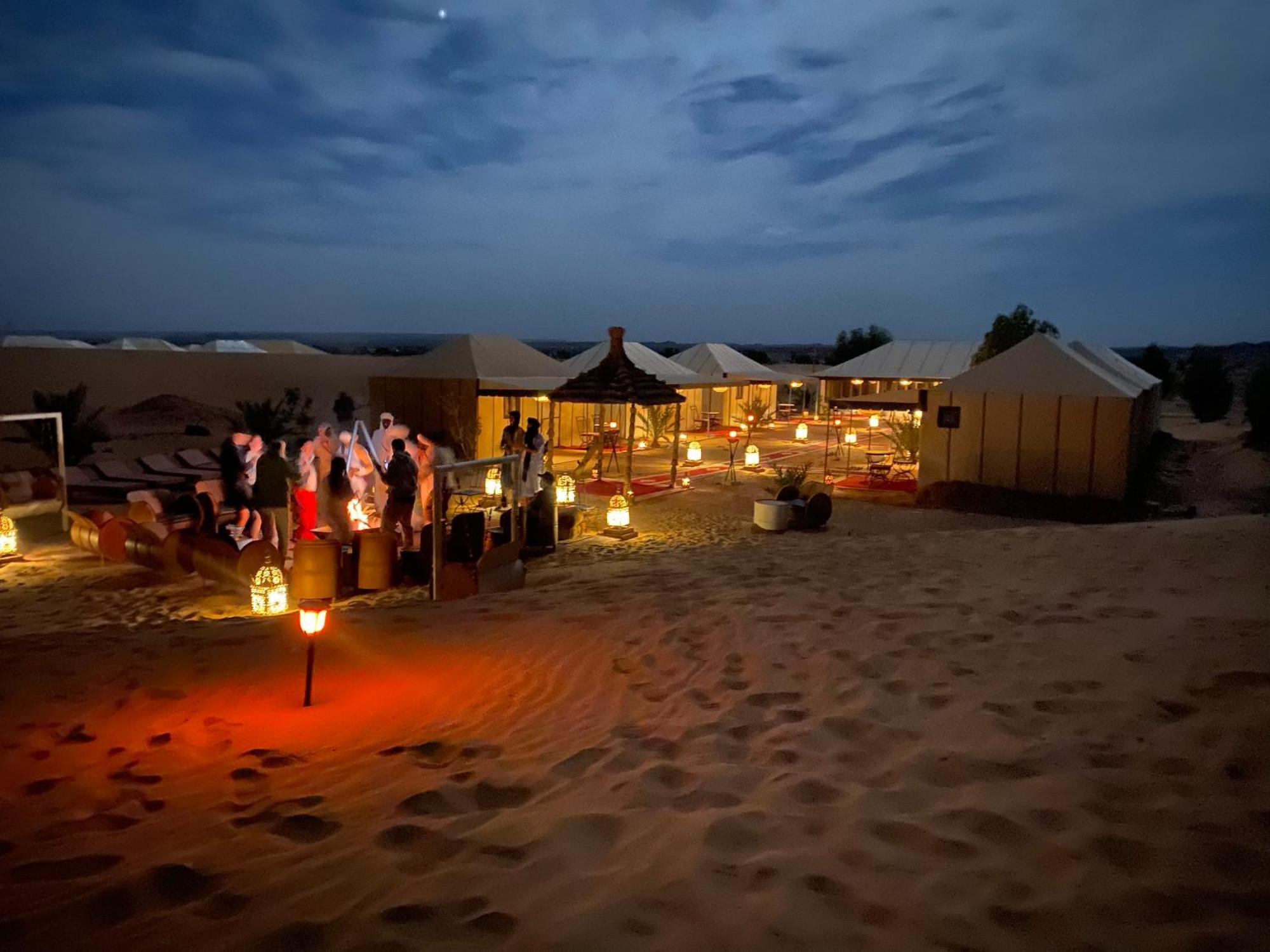 Merzouga Moonlight Desert Camp Ngoại thất bức ảnh