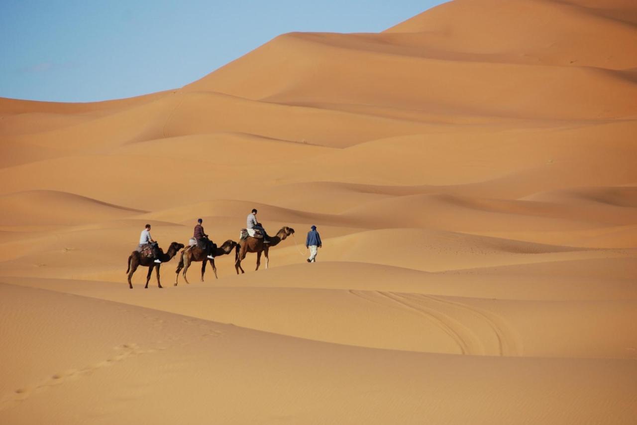 Merzouga Moonlight Desert Camp Ngoại thất bức ảnh